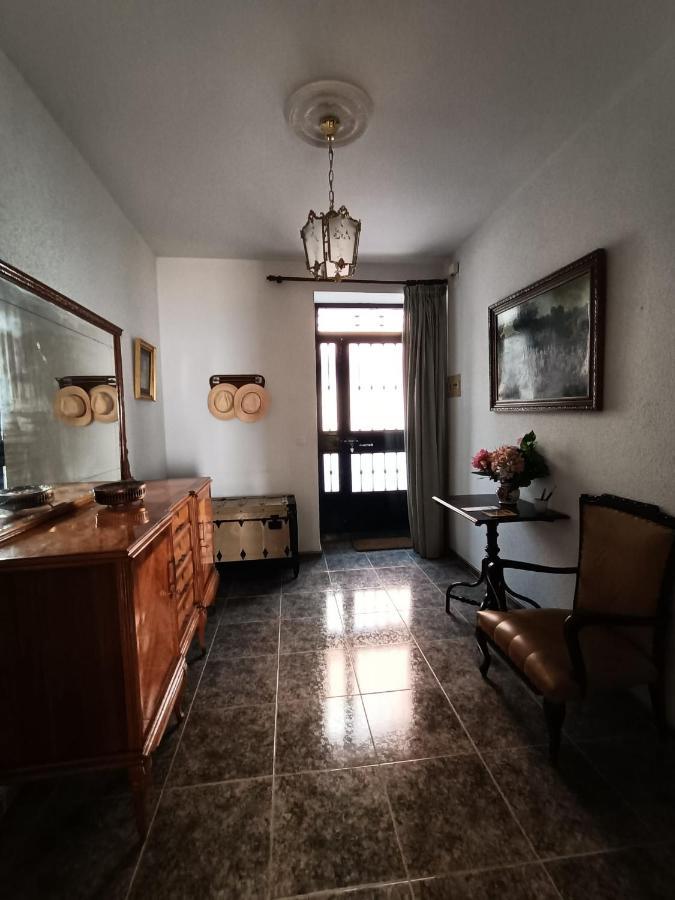 Vivienda Rural Los Iberos M&M, Castellar de Santisteban Eksteriør bilde